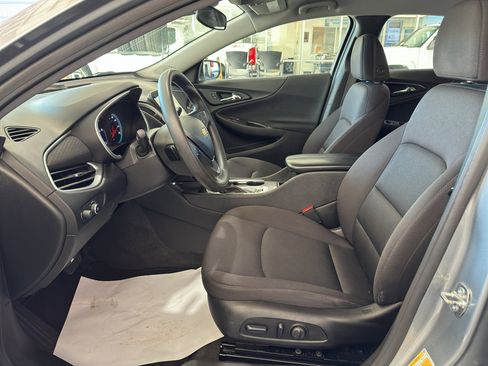 Used 2024 Chevrolet Malibu LT image 6