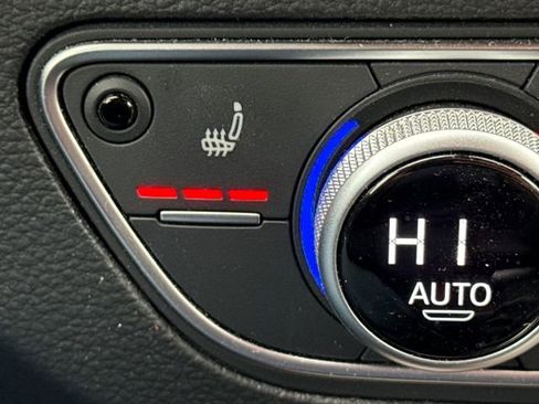 Used 2022 Audi Q5 2.0T Premium image 32