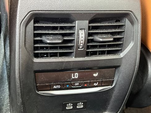 Used 2022 BMW 330i Sedan w/ Premium Package image 15