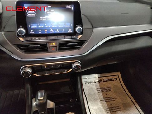 Used 2023 Nissan Altima 2.5 SR image 21