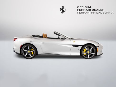 Certified 2023 Ferrari Portofino M RWD image 9