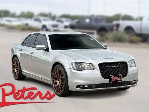 Used 2023 Chrysler 300 S image 1