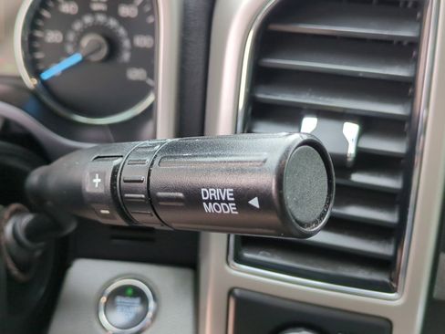 Used 2019 Ford F150 Lariat w/ Max Trailer Tow Package image 26