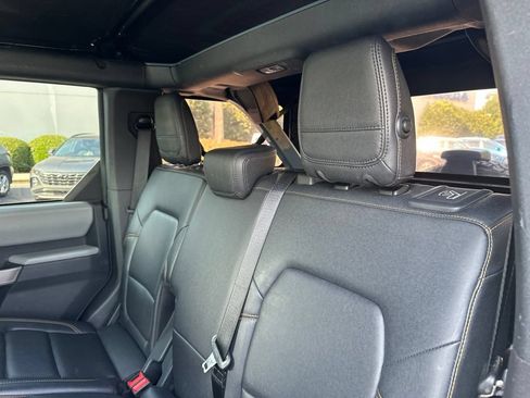 Used 2022 Ford Bronco Badlands AWD/4WD image 14