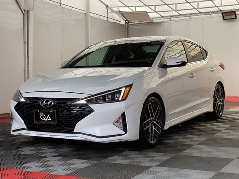 Used 2020 Hyundai Elantra Sport w/ Cargo Package (C1) image 3