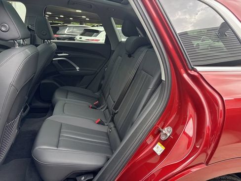 Used 2025 Audi Q5 Premium Plus w/ Premium Plus AWD/4WD image 12