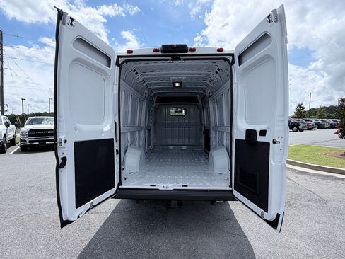 New 2026 RAM ProMaster 3500 w/ Quick Order Package 22G SLT FWD image 12