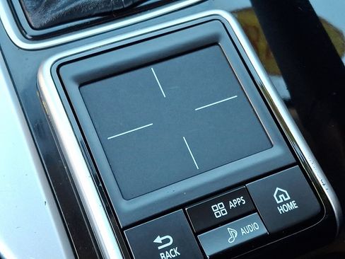 Used 2018 Mitsubishi Eclipse Cross LE image 25