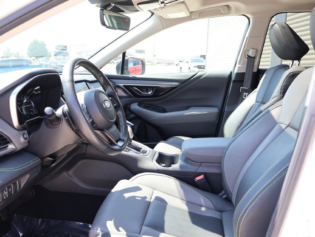 Used 2025 Subaru Outback Onyx Edition AWD/4WD image 22