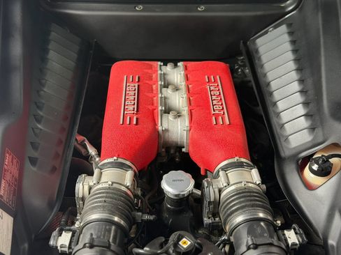 Used 2010 Ferrari 458 Italia Coupe RWD image 32