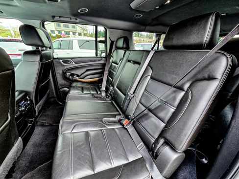 Used 2019 GMC Yukon XL Denali w/ Denali Ultimate Package image 12