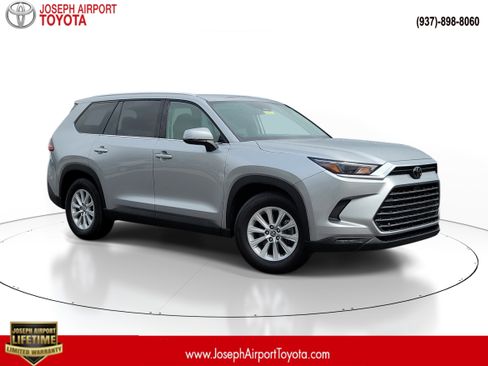 Used 2025 Toyota Grand Highlander FWD image 1