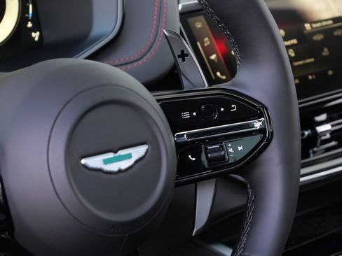 New 2026 Aston Martin DBX 707 image 16