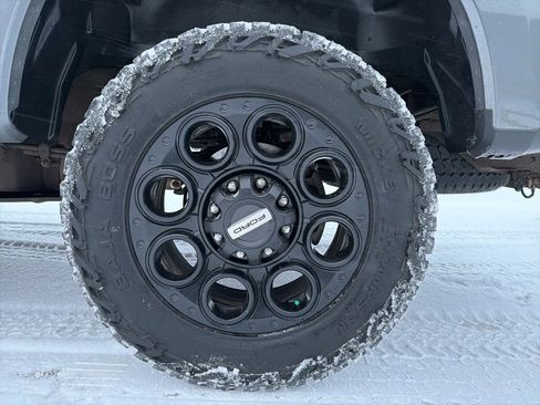 Used 2023 Ford F250 XLT w/ Black Appearance Package image 7