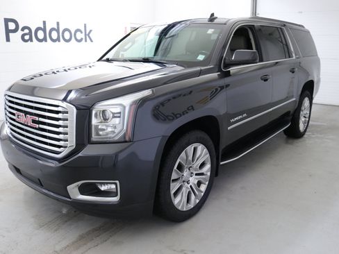 Used 2020 GMC Yukon XL SLT w/ Open Road Package image 3