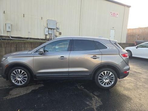 Used 2017 Lincoln MKC Reserve w/ Lincoln MKC Climate Package image 8