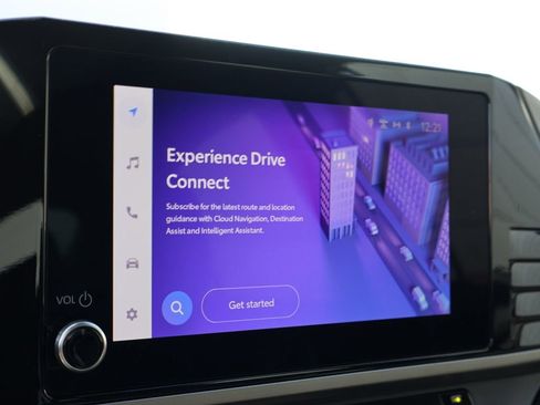 Used 2025 Toyota Camry SE image 34