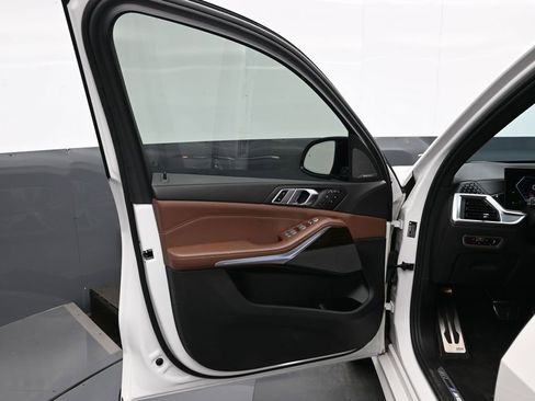 Used 2023 BMW X7 M60i w/ Executive Package AWD/4WD image 8