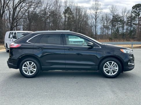 Used 2020 Ford Edge SEL image 9