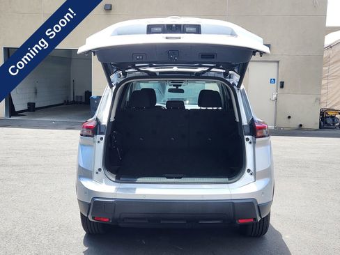 Used 2024 Nissan Rogue SV FWD image 13