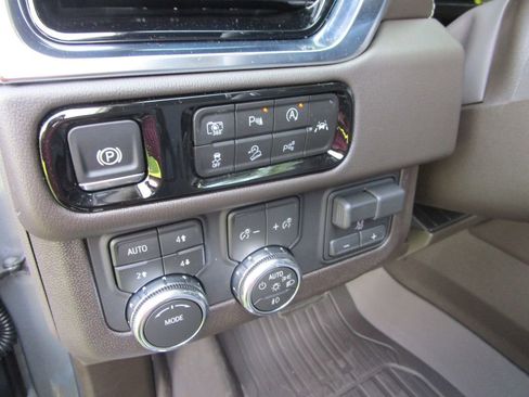 New 2026 GMC Yukon XL Elevation w/ Elevation Premium Package AWD/4WD image 58
