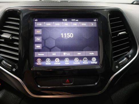 Used 2019 Jeep Cherokee Limited AWD/4WD image 24