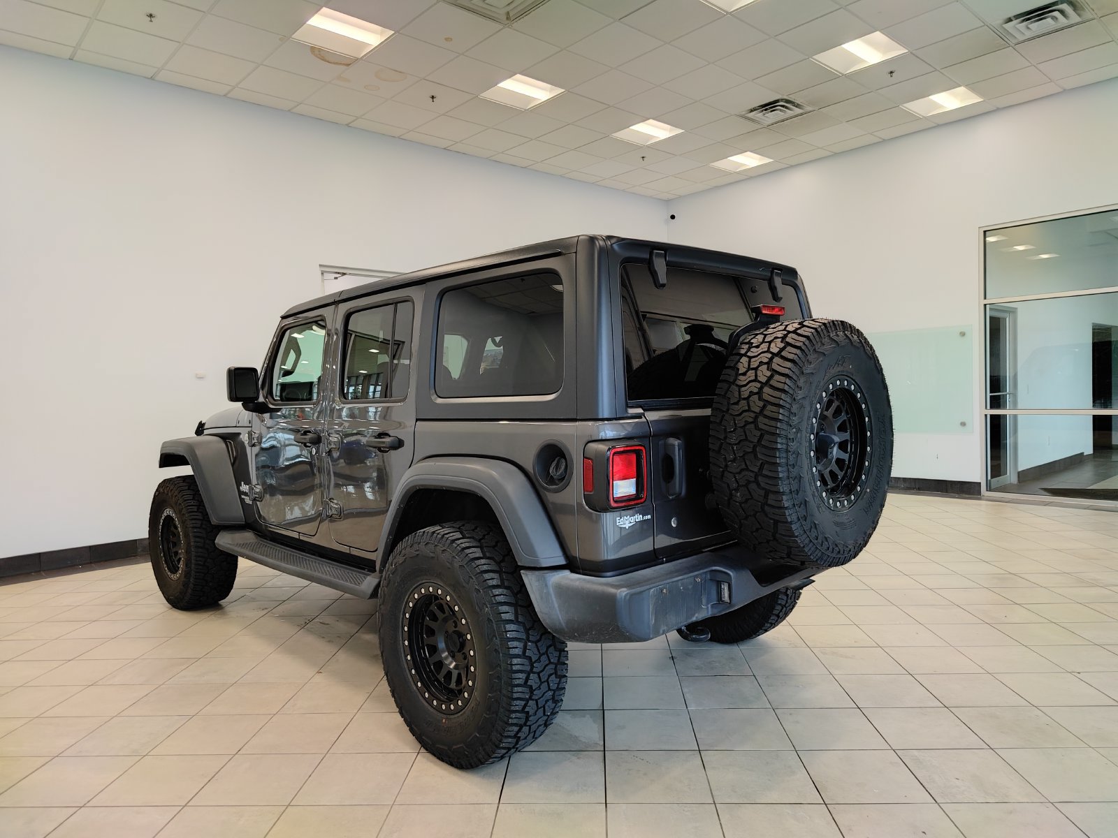 Used 2018 Jeep Wrangler Unlimited Sport S AWD/4WD image 5