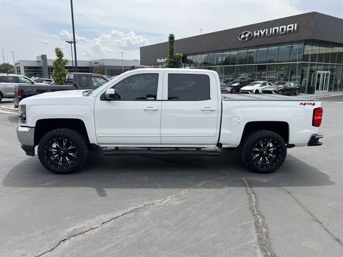 Used 2018 Chevrolet Silverado 1500 LT w/ LT Fleet Convenience Package AWD/4WD image 11