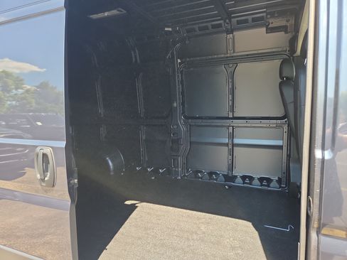 New 2026 RAM ProMaster 2500 w/ Convenience Group FWD image 7