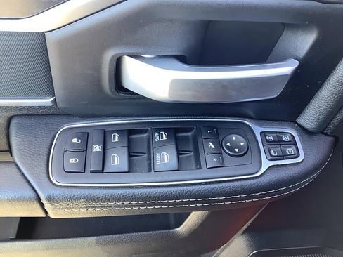 Certified 2024 RAM 2500 Big Horn w/ Night Edition image 10