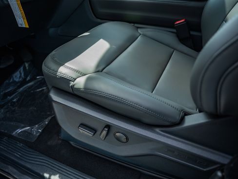 New 2026 Ford Expedition Active image 47