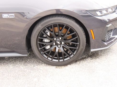 Used 2024 Ford Mustang GT Premium RWD image 9