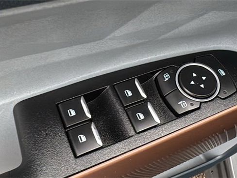 Certified 2022 Ford Maverick Lariat w/ Lariat Luxury Package image 11