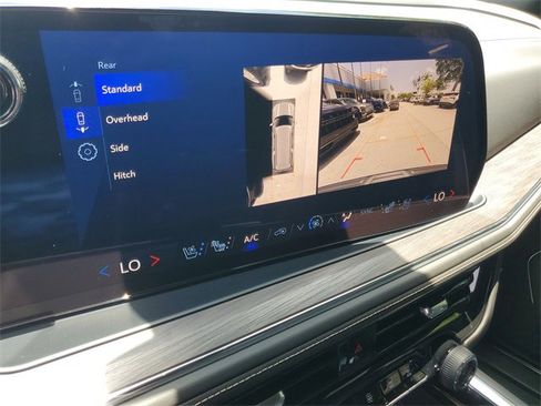 New 2025 Chevrolet Suburban Premier image 11