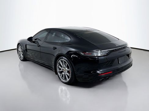 Used 2022 Porsche Panamera GTS AWD/4WD image 3