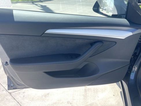Used 2023 Tesla Model 3 Performance AWD/4WD image 23