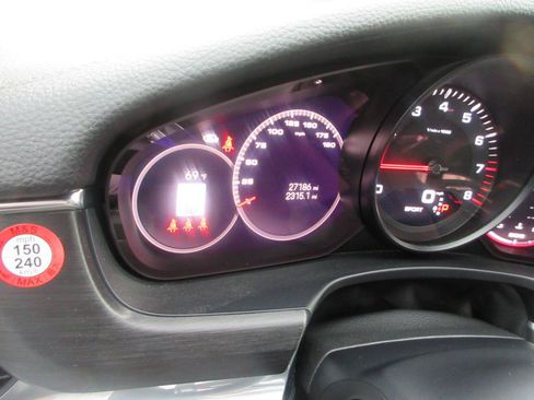 Used 2023 Porsche Panamera Platinum Edition RWD image 5