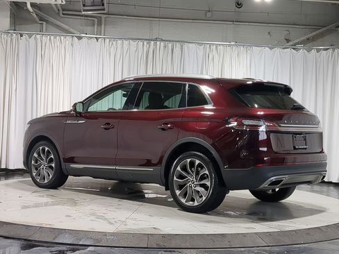 Used 2023 Lincoln Nautilus Reserve image 12