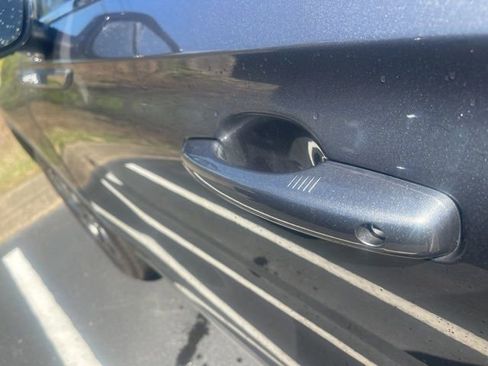 Used 2022 Lincoln Corsair AWD w/ Equipment Group 101A image 24