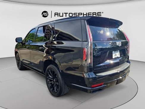 Used 2023 Cadillac Escalade Sport Platinum w/ LPO, ONYX Package AWD/4WD image 7