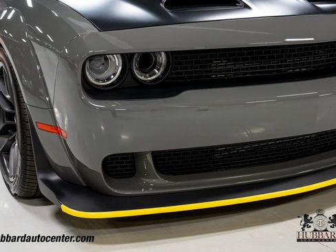 Used 2019 Dodge Challenger SRT Hellcat Redeye image 15