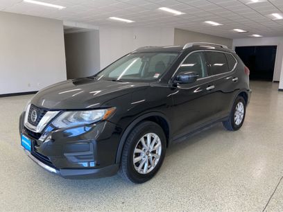 Used 2018 Nissan Rogue SV
