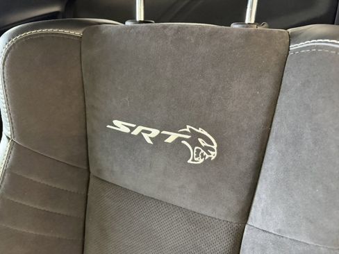 Used 2018 Dodge Challenger SRT Hellcat image 38