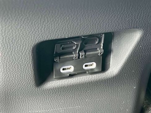 Used 2023 Toyota RAV4 SE w/ Weather & Moonroof Package image 20