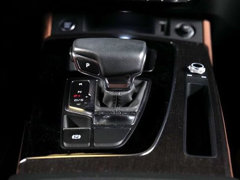 Certified 2025 Audi Q5 Prestige AWD/4WD image 14