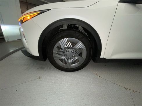 Used 2025 Kia K4 LX image 10