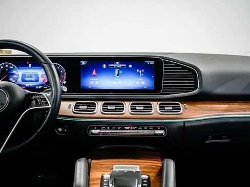 Used 2025 Mercedes-Benz GLE 350 4MATIC image 13