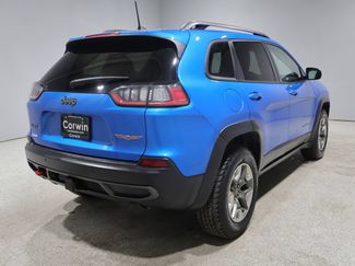 Used 2019 Jeep Cherokee Trailhawk AWD/4WD video 2