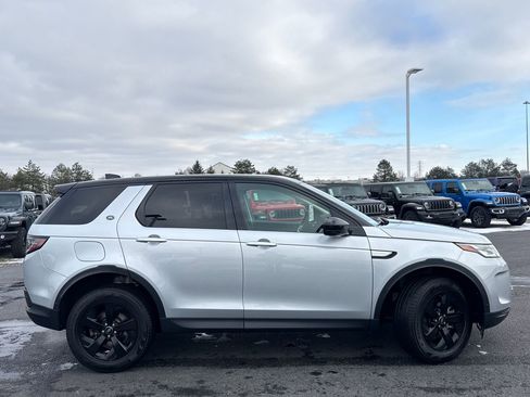 Used 2021 Land Rover Discovery Sport S image 2