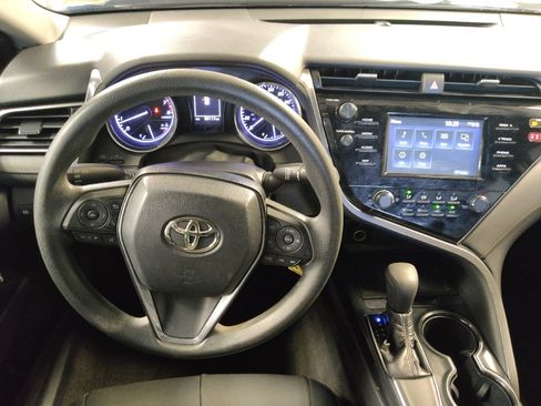 Used 2019 Toyota Camry LE image 22
